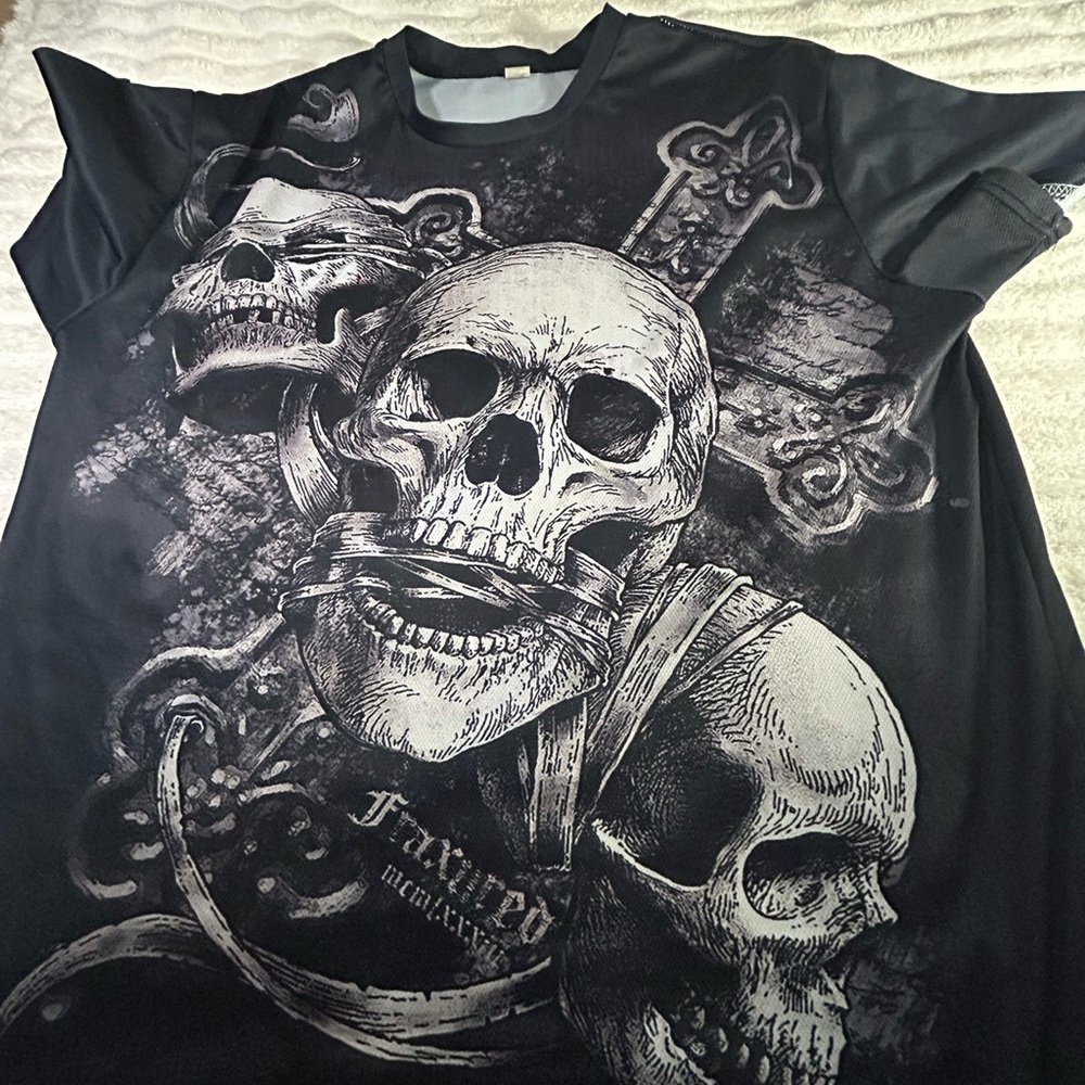 Black Skull Graphic Tee Short Sleeve